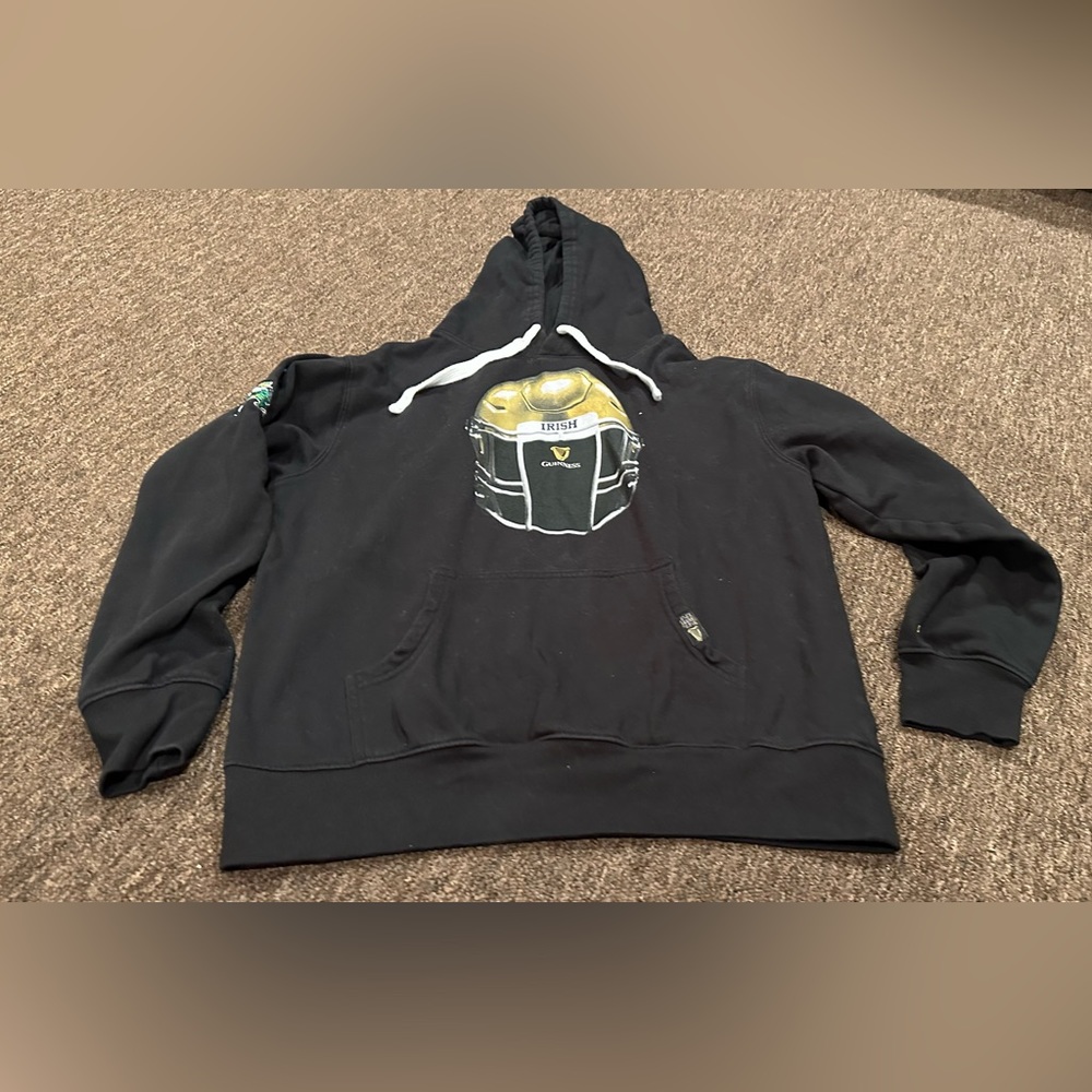 EUC Guinness Notre Dame Fighting Irish Football Beer Black Hoodie Mens Sz M